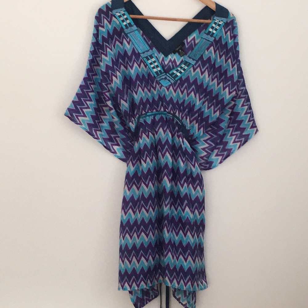 Swim Cover-up 🌺👙Size M🌺